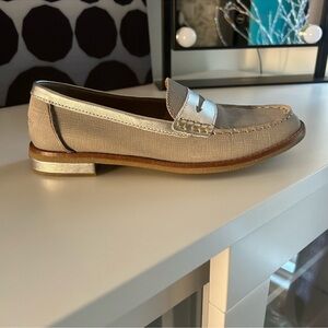 Sperry Silver Loafers. Two-Toned. Size 6.